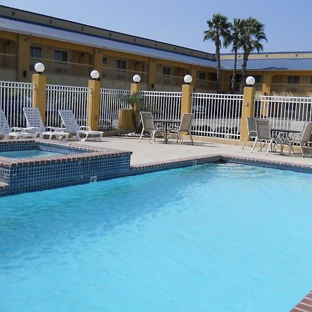 Rodeway Inn & Suites Корпъс Кристи Екстериор снимка